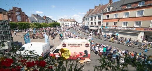 Place national de Gournay-en-Bray, jour du tour de France